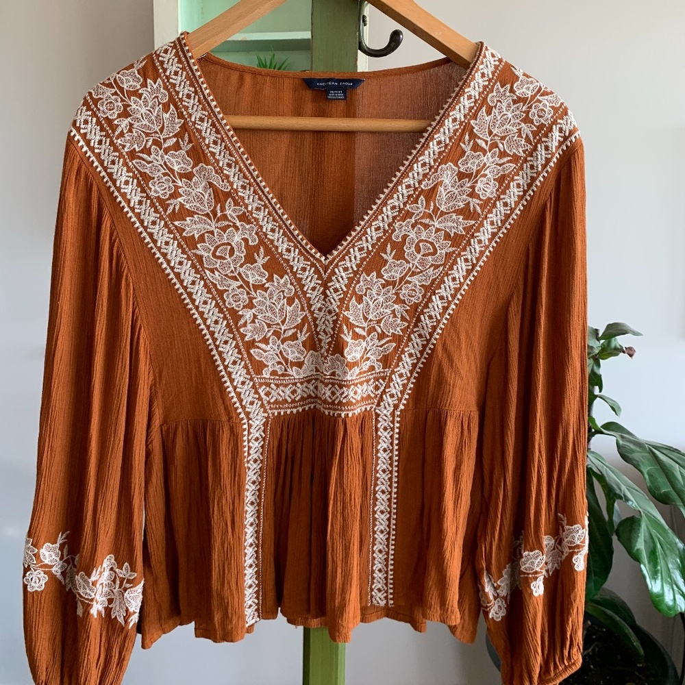 American eagle rust and embroidered top